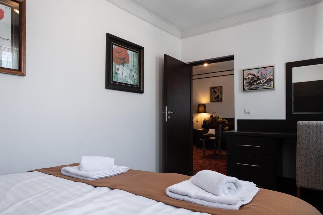 Como A Casa Apartments - Free Parking Sarajevo Bagian luar foto